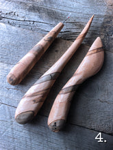 Load image into Gallery viewer, The Blanche